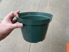 8.5 Inch Plastic Pot